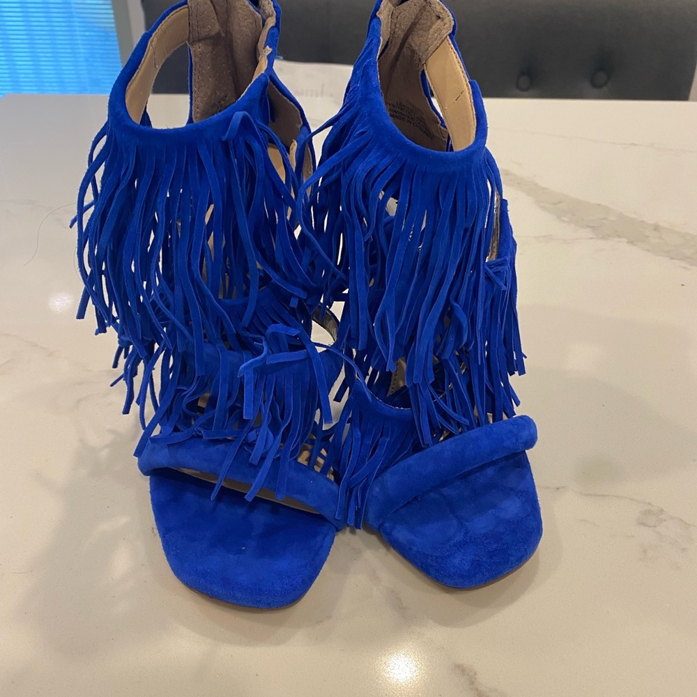 Steve madden royal blue fringe heels